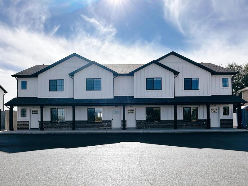 1720 E Main St in Tremonton, UT - Building Photo