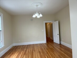 440 Saint John St, Unit 1 in Portland, ME - Building Photo - Building Photo