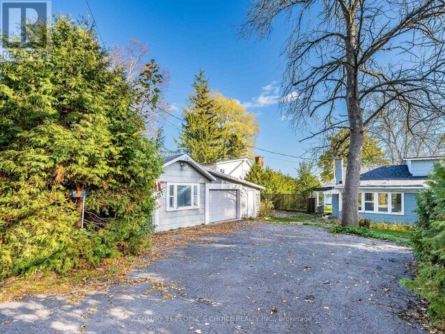 22625 Loyalist Pkwy in Quinte West, ON - Building Photo - Building Photo