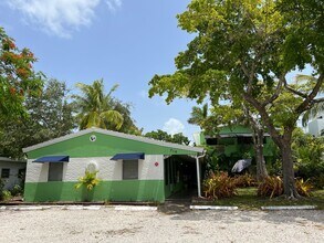 716 NE 14th Ave in Fort Lauderdale, FL - Building Photo - Building Photo