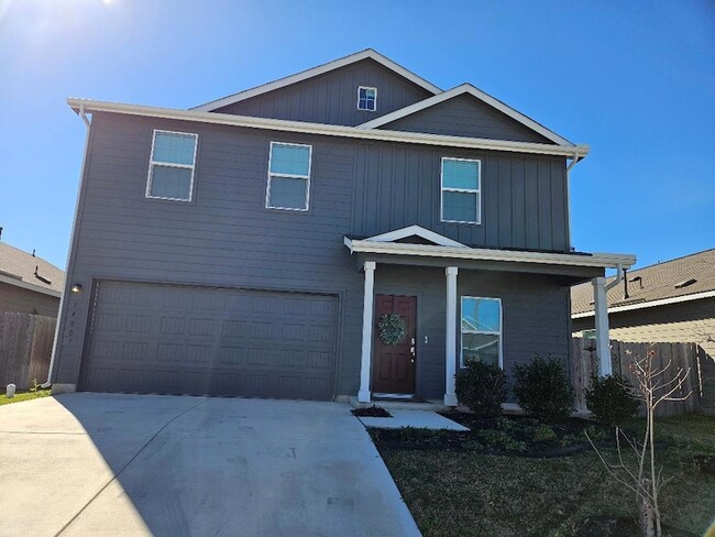 14007 Tordillo Dr in Elgin, TX - Building Photo - Building Photo