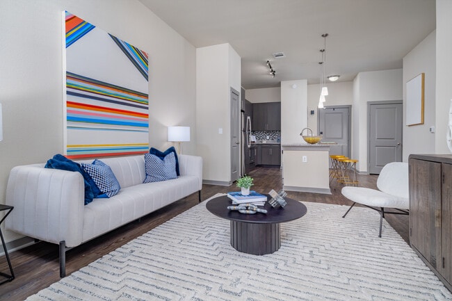 Avita Alamo Heights in San Antonio, TX - Foto de edificio - Building Photo