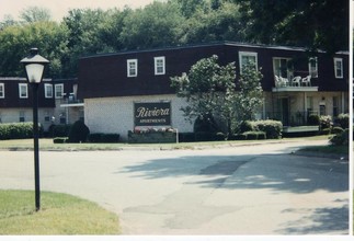 Riviera Apartments in Agawam, MA - Foto de edificio - Building Photo