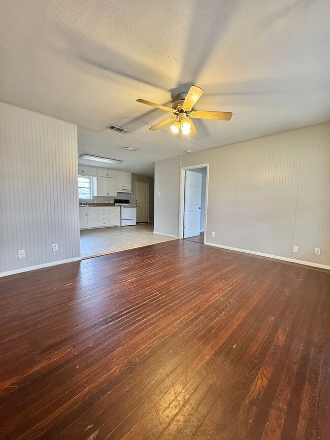 1305 Richard St in San Angelo, TX - Building Photo - Building Photo