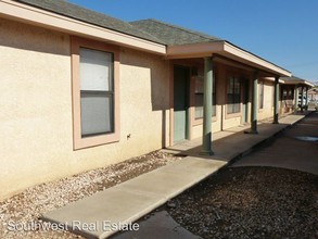 812 S Elgin Ave in Portales, NM - Building Photo - Building Photo