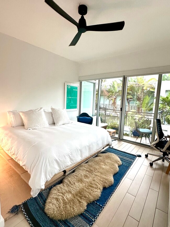 property at 2135 Washington Ct