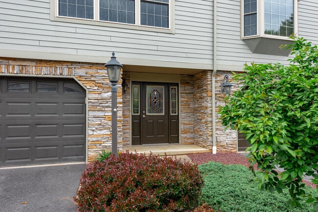 5 Anastasia Ct in Wilkes-Barre, PA - Foto de edificio - Building Photo