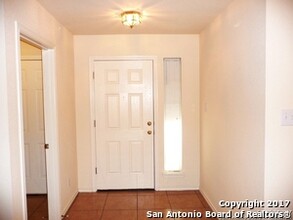 9734 Emerald Pl in San Antonio, TX - Building Photo - Building Photo