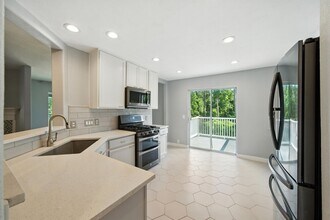 13600 Breton Ridge St in Houston, TX - Building Photo - Building Photo