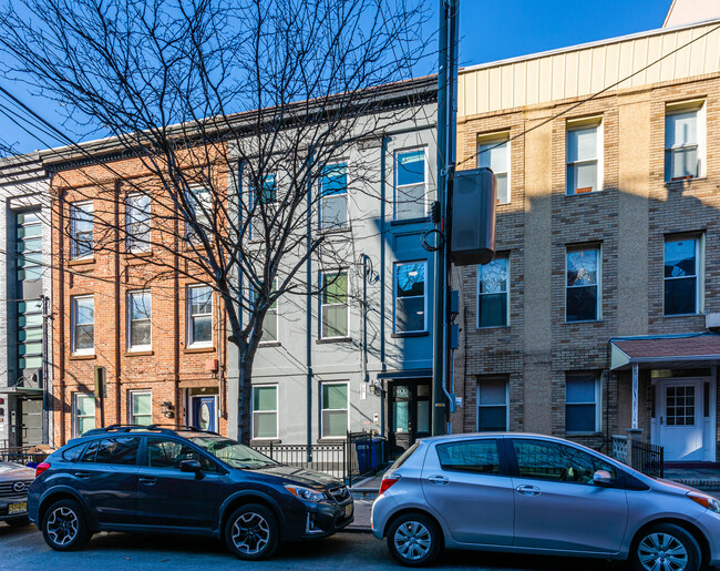 120 Bloomfield St in Hoboken, NJ - Building Photo - Building Photo