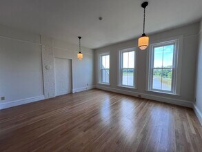 123 Water St in Exeter, NH - Building Photo - Building Photo