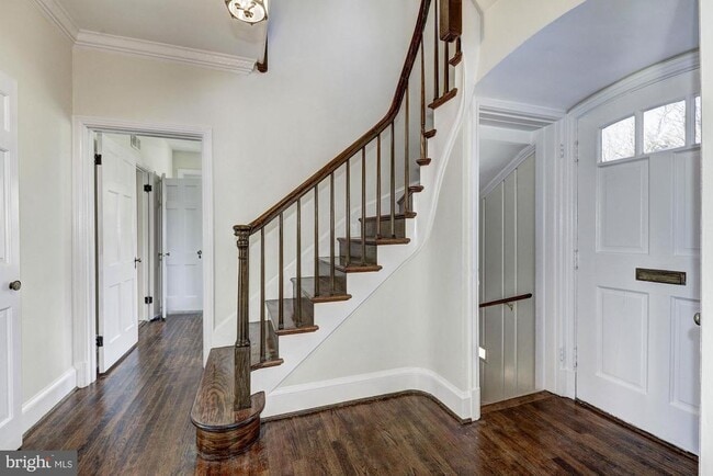 4910 Hillbrook Ln NW in Washington, DC - Building Photo - Building Photo
