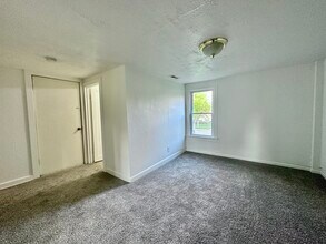 950 Center St, Unit 3 in Lake Geneva, WI - Building Photo - Building Photo