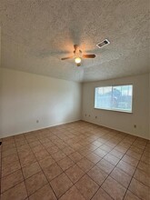 7105 Greenyard Dr in Houston, TX - Building Photo - Building Photo