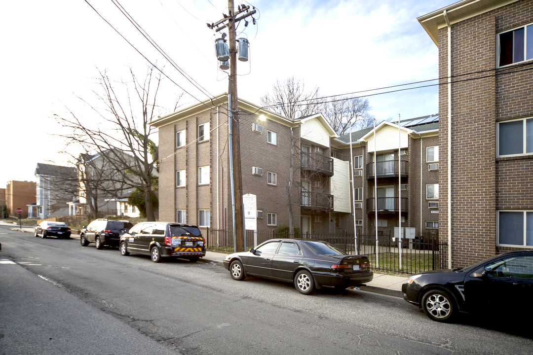 5312 E St SE in Washington, DC - Building Photo