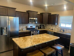 1630 Abbey Ln in Centerton, AR - Building Photo - Building Photo