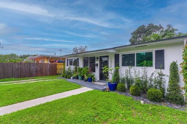 property at 1020 SW 31st Ave