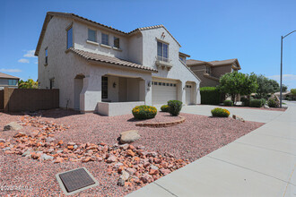 5122 W Sweet Iron Pass in Phoenix, AZ - Building Photo - Building Photo