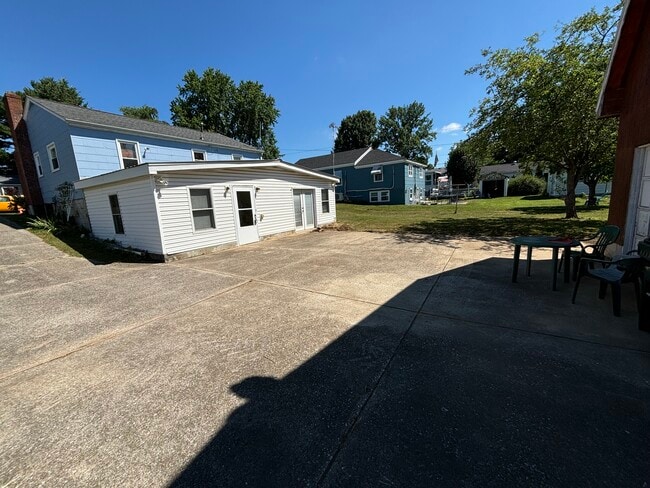 210 Boston Dr in Versailles, KY - Building Photo - Building Photo