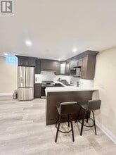 126 Eastvale Dr in Markham, ON - Building Photo - Building Photo