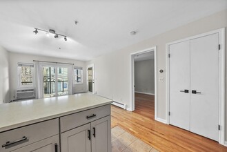 68 Monroe St in Hoboken, NJ - Building Photo - Building Photo