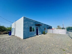 131 W 24th St in Tucson, AZ - Foto de edificio - Building Photo