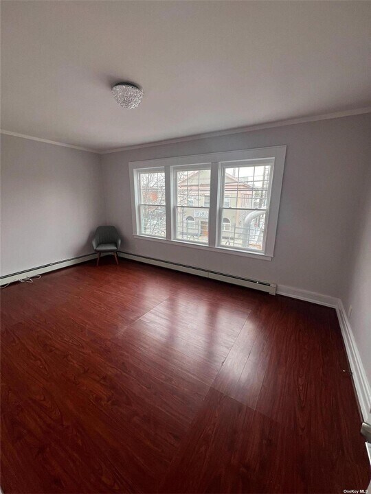 415 Rockaway Ave, Unit 2N in Valley Stream, NY - Building Photo