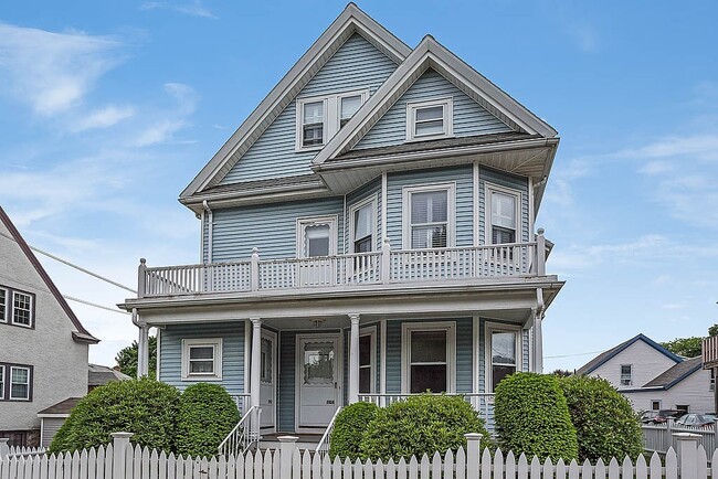 property at 204 Franklin St