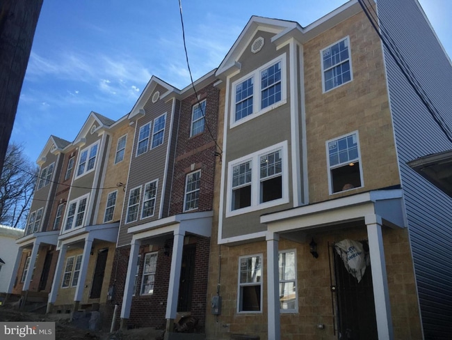 property at 1773 W St SE