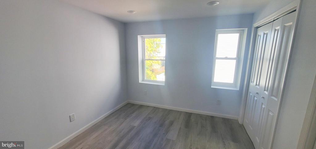 305 W York St in Philadelphia, PA - Building Photo