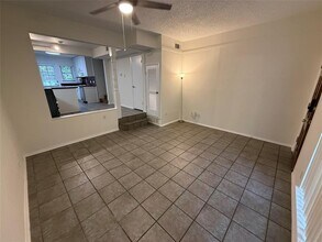 809 E Oltorf St in Austin, TX - Building Photo - Building Photo