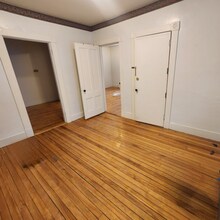 12 Downing St in Montpelier, VT - Foto de edificio - Building Photo