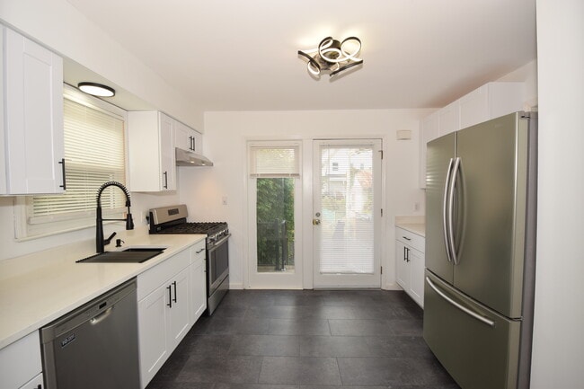 40 Glaser Ave, Unit 40 Glaser Ave