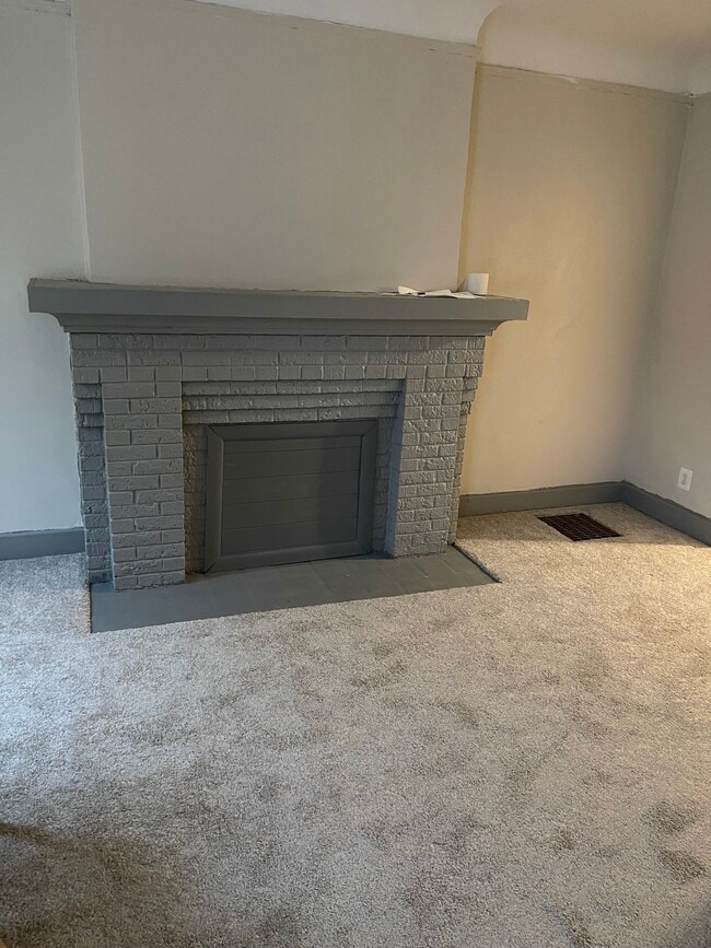 property at 2901 Glendale St