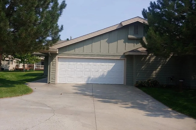 property at 3955 Olympic Blvd