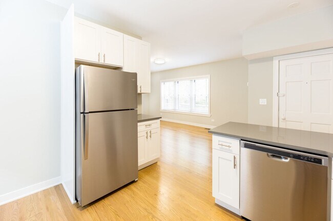 3531 N Broadway St, Unit 1