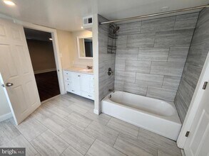 129 Shearer St in North Wales, PA - Building Photo - Building Photo