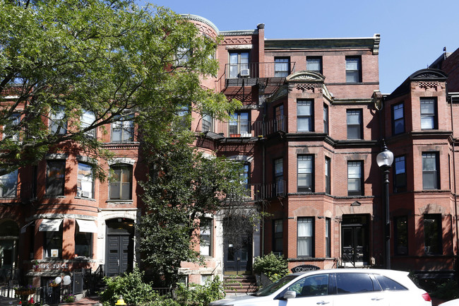 289 Newbury St in Boston, MA - Foto de edificio - Building Photo