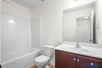 231 Whiteside Rd in Sandston, VA - Building Photo - Building Photo