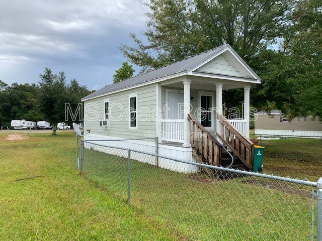 property at 8400 W Oaklawn Rd