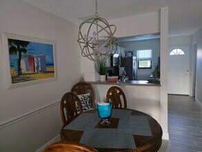 4225 N Highway A1A in Hutchinson Island, FL - Foto de edificio - Building Photo