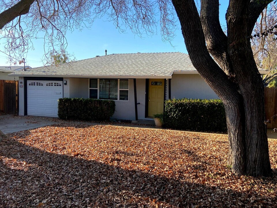 4817 Hansen Ave in Fremont, CA - Building Photo