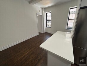 EAST 46 STREET in New York, NY - Building Photo - Building Photo