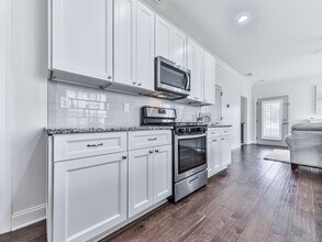 37 Encore Ln in Cartersville, GA - Building Photo - Building Photo