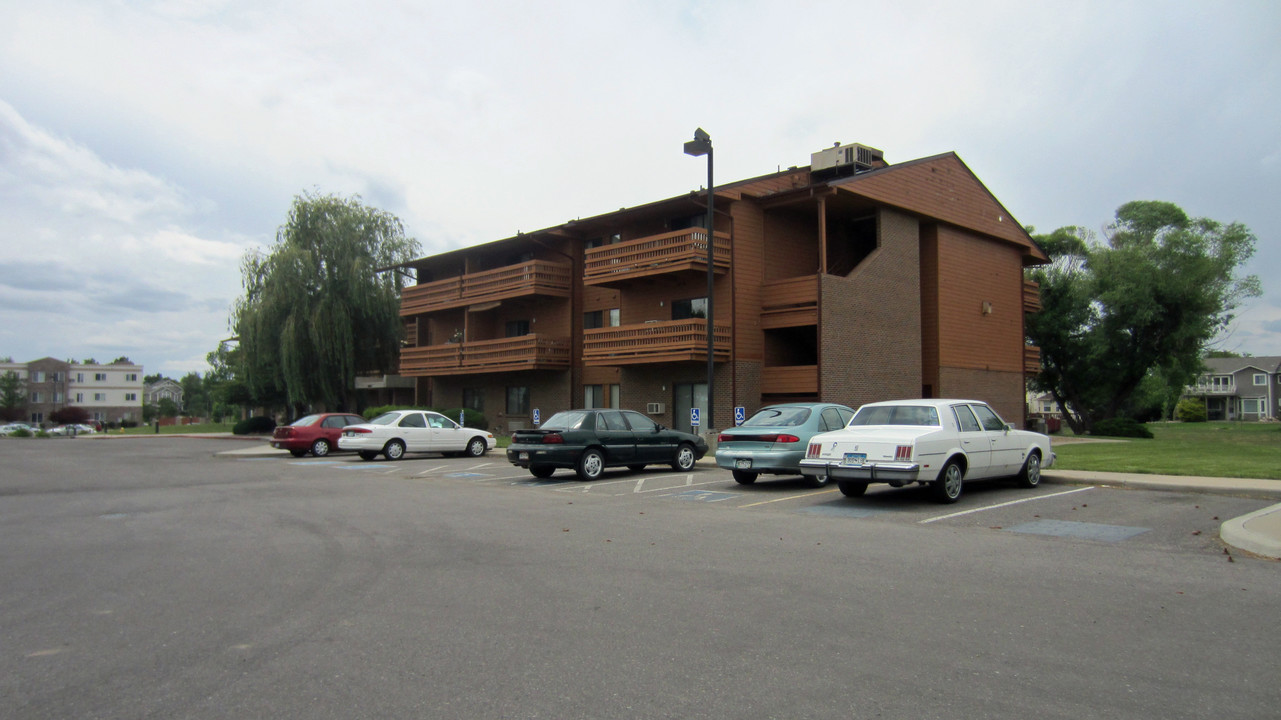 Maryel Manor in Broomfield, CO - Foto de edificio