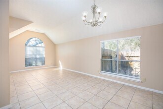 811 Sierra Lake Dr in Katy, TX - Building Photo - Building Photo