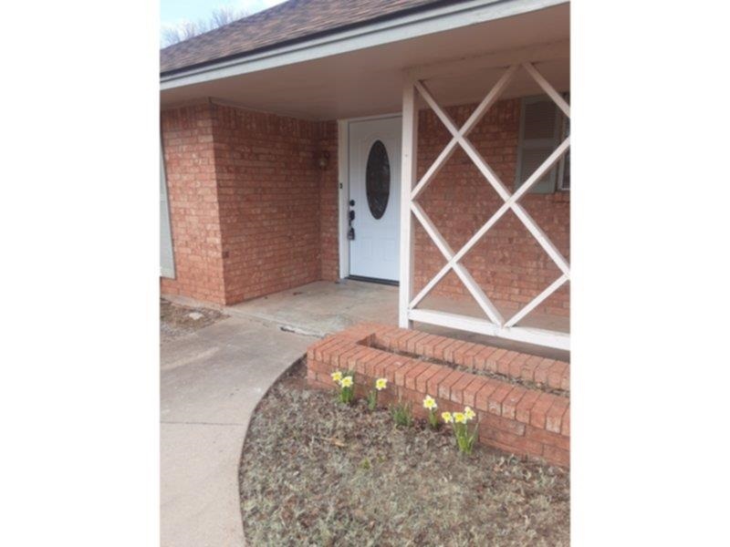 10 NW 58th St in Lawton, OK - Building Photo