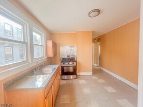 180 Hobson St in Newark, NJ - Building Photo - Building Photo