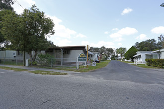 Friendly Park in Zephyrhills, FL - Building Photo - Building Photo