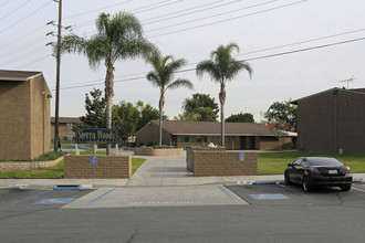 Sierra Woods Apartments in Riverside, CA - Building Photo - Building Photo